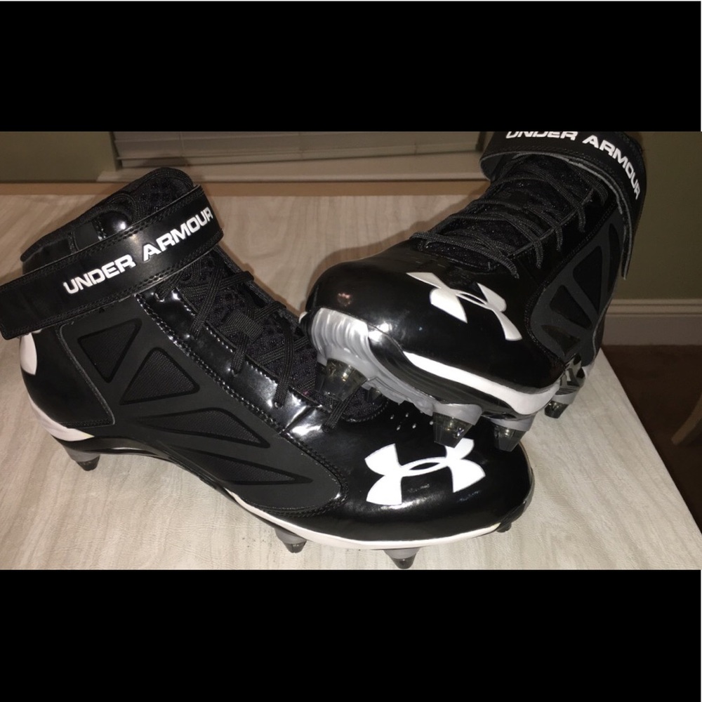 Under Armour Football cleats **NEW, never worn**